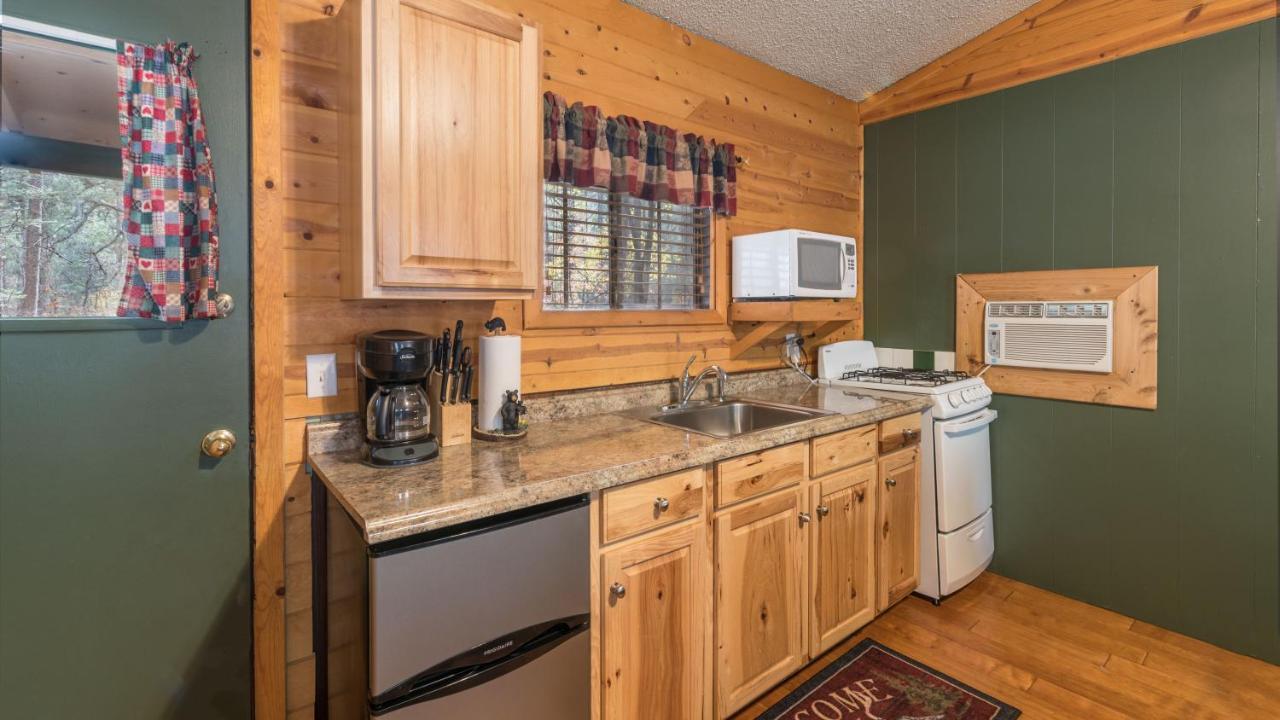 Whispering Pine Cabins Руідозо Екстер'єр фото