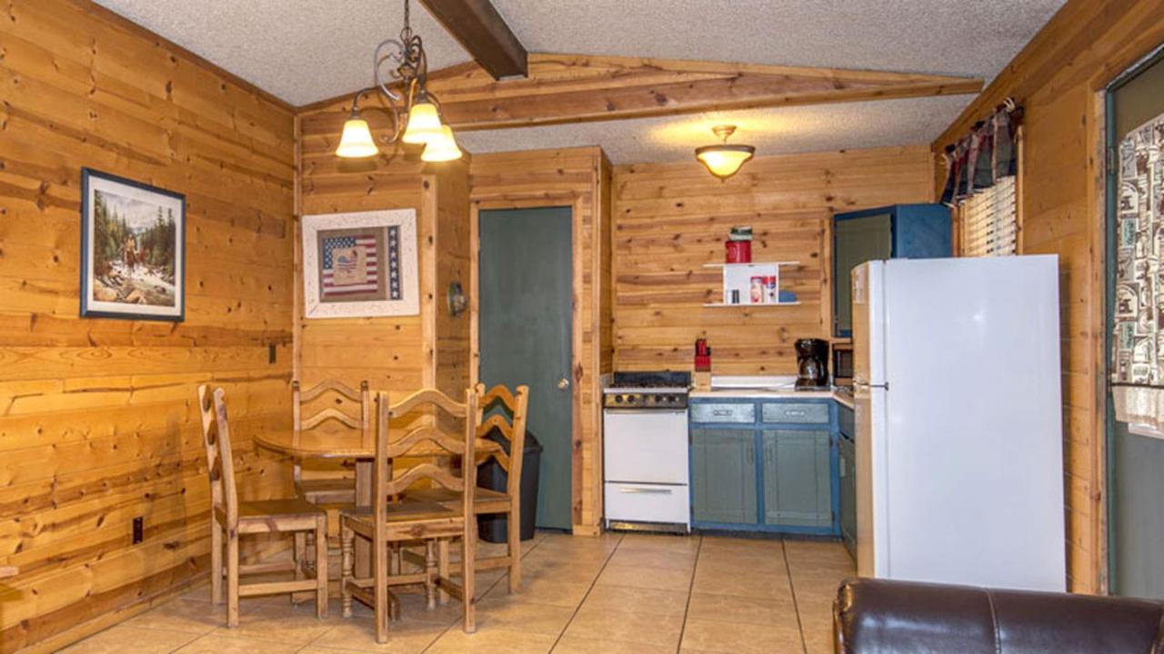 Whispering Pine Cabins Руідозо Екстер'єр фото
