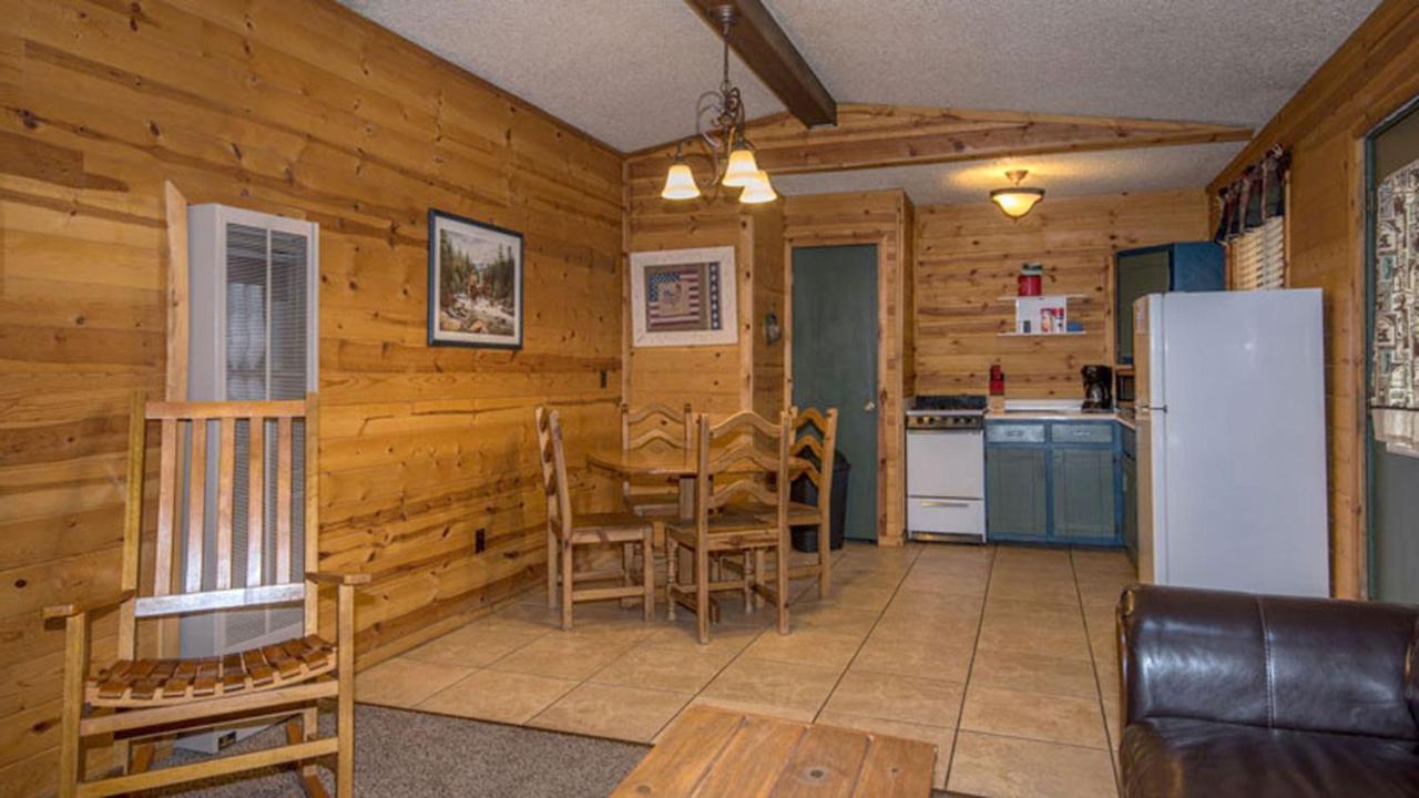 Whispering Pine Cabins Руідозо Екстер'єр фото